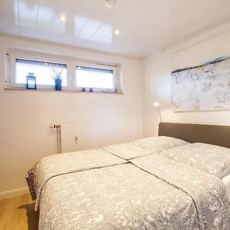 Apartament Beach House 21 *
